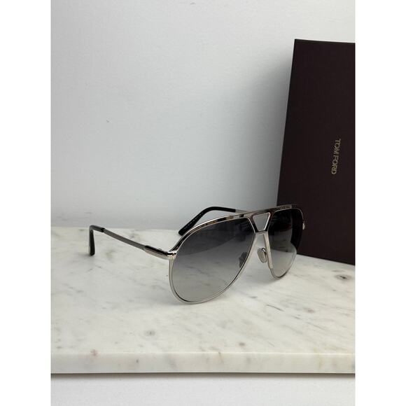 NEW Tom Ford FT1060 Xavier Aviator Sunglasses Silver - Picture 5 of 8